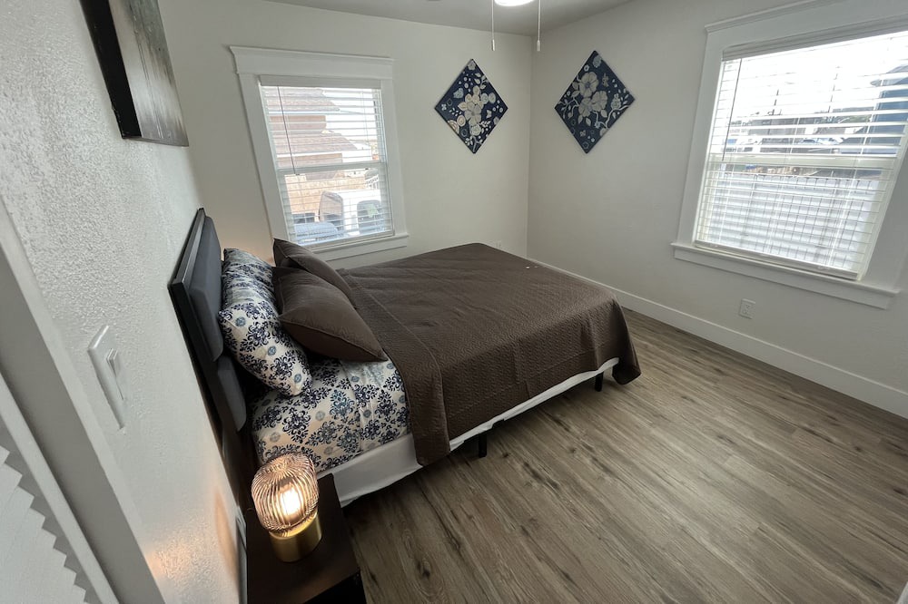 Photo of Bedroom in National City