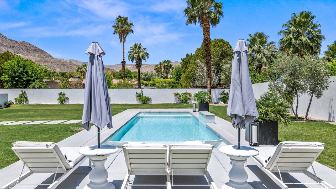 Photo of Outdoor in Magnesia Falls Cove