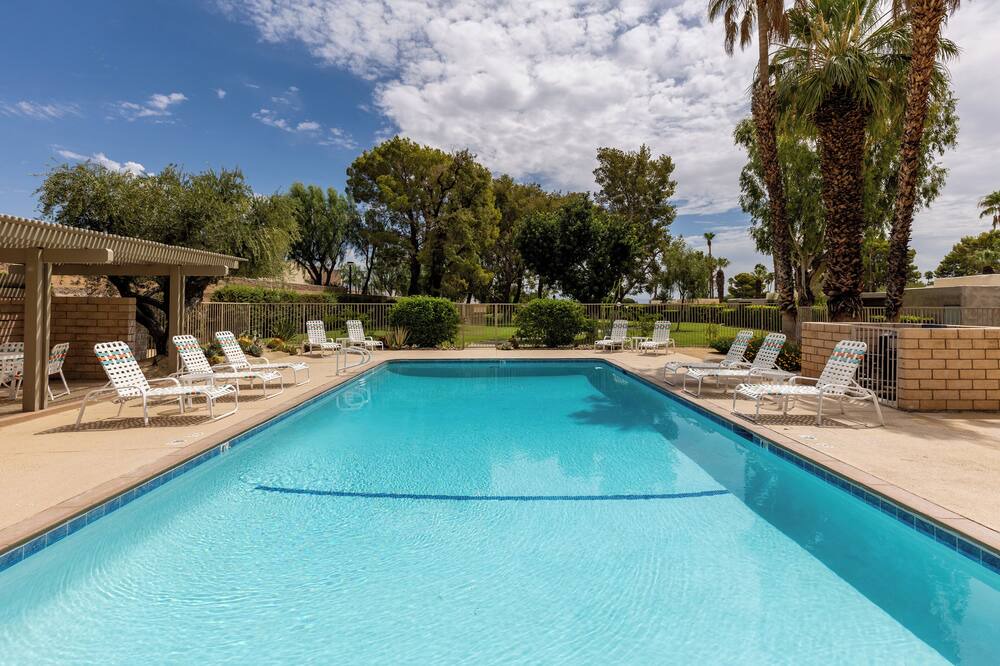 Photo of Outdoor in Sunrise Vista Chino