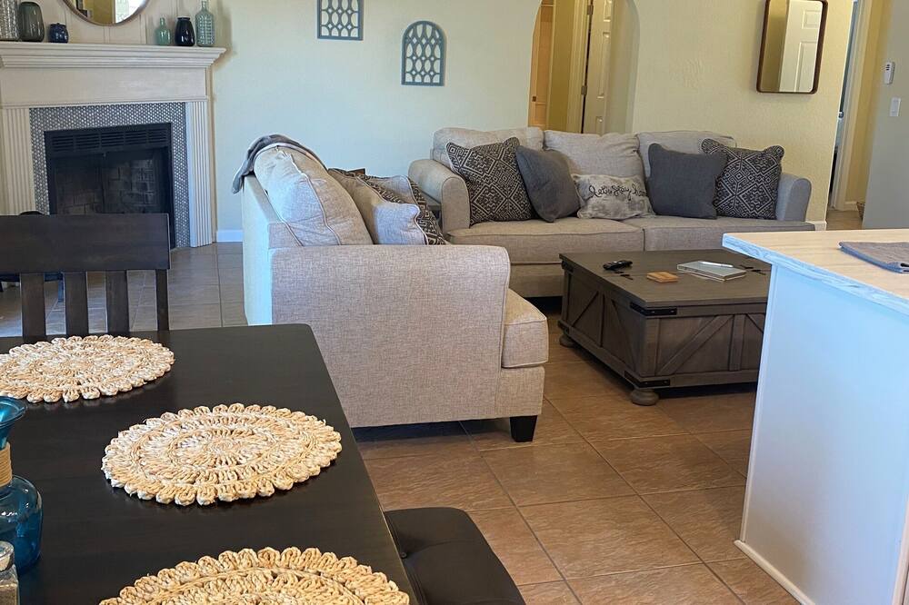 Photo of Livingroom in Fort Mohave