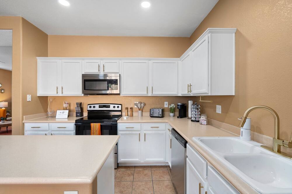 Photo of Kitchen in Surprise Farms