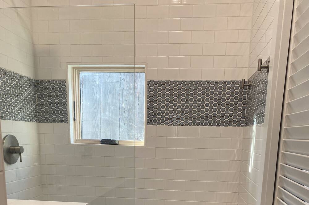 Photo of Bathroom in Townsite