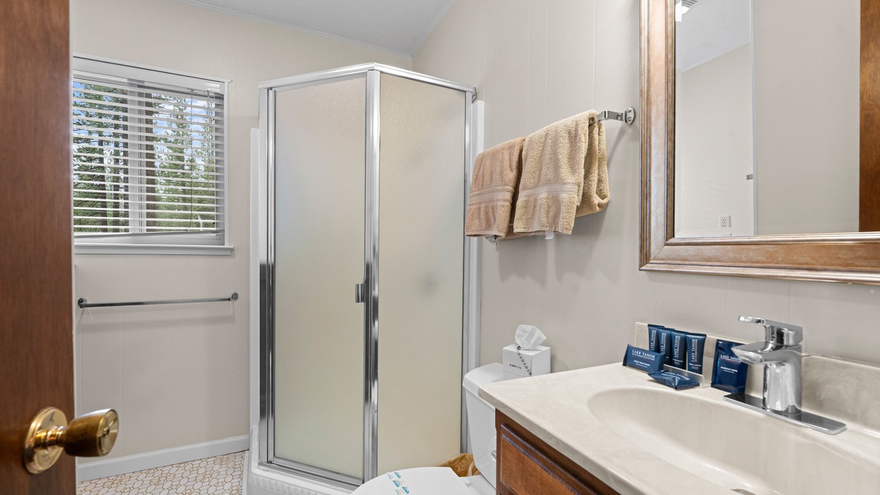 Photo of Bathroom in Country Club Estates