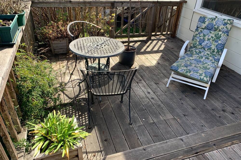 Photo of Outdoor in Freestone