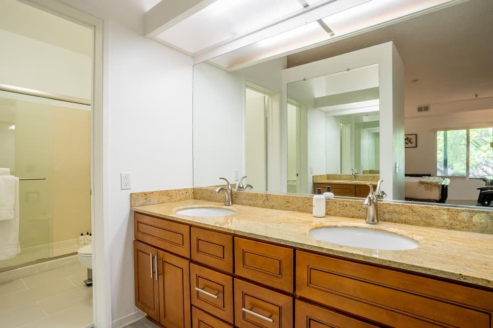 Photo of Bathroom in Centerville