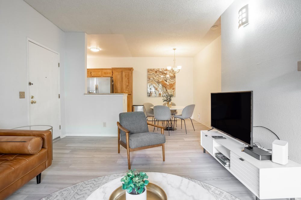 Photo of Livingroom in Centerville