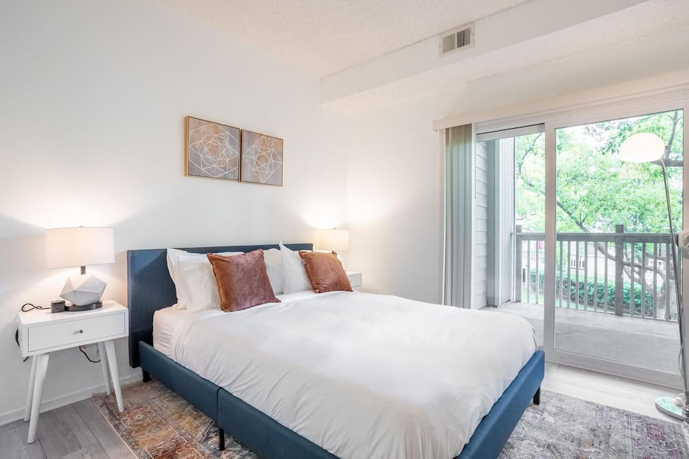Photo of Bedroom in Centerville