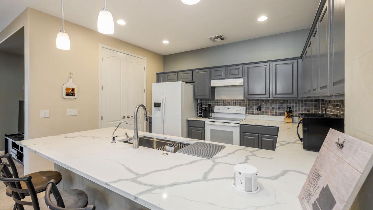 Photo of Kitchen in Superstition Springs
