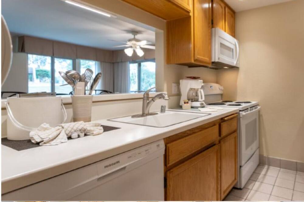 Photo of Kitchen in San Diego Country Estates