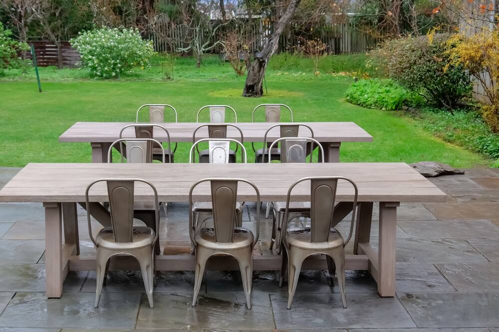 Photo of Outdoor in Oak Knoll