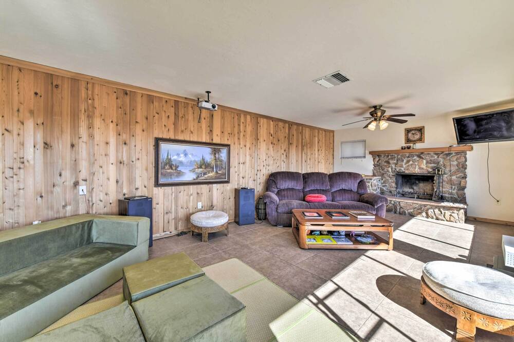 Photo of Outdoor in Queen Valley