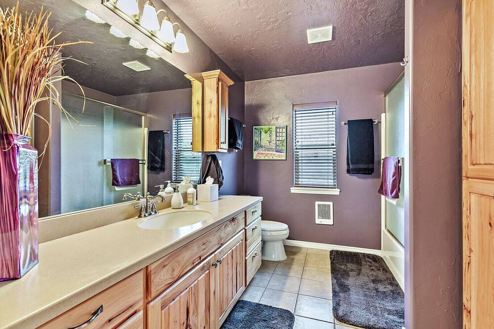 Photo of Bathroom in Trail
