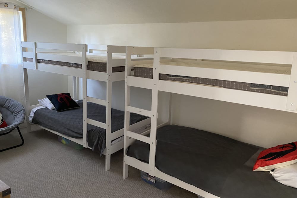 Photo of Bedroom in Twain Harte