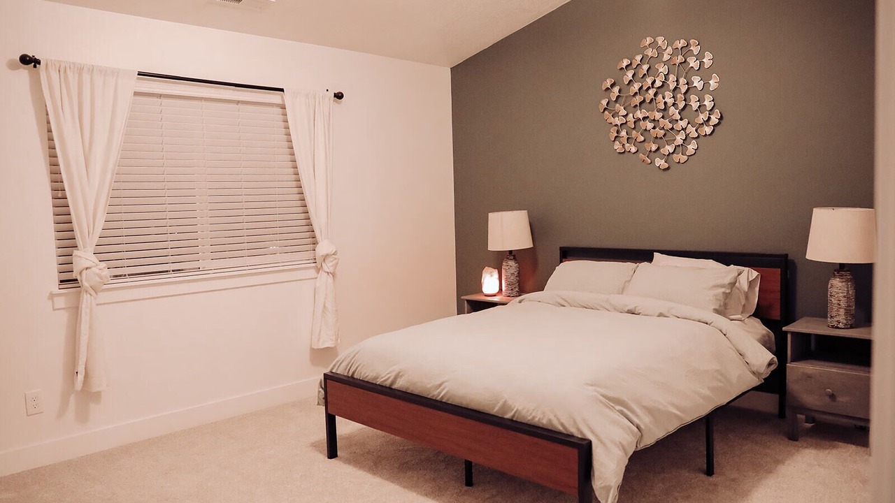 Photo of Bedroom in Bluffdale