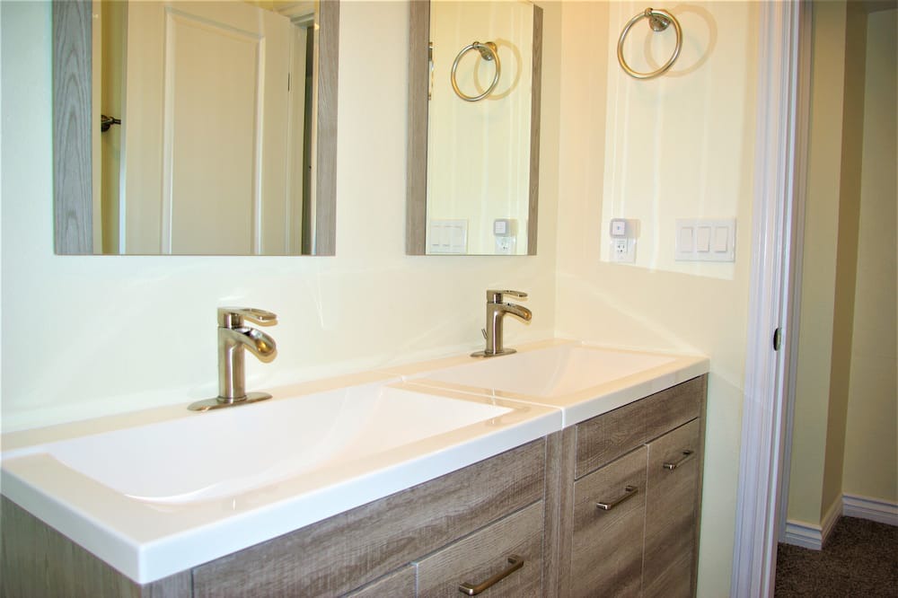 Photo of Bathroom in Swan Canyon