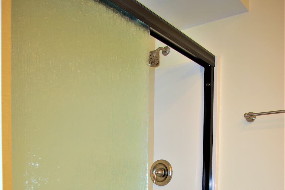 Photo of Bathroom in Swan Canyon