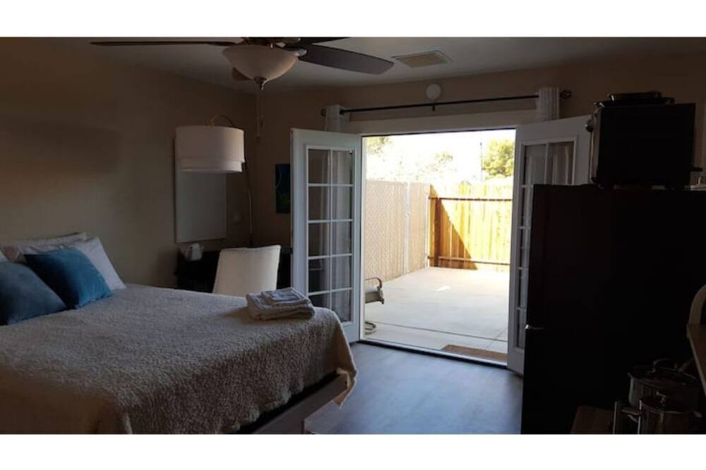 Photo of Bedroom in Ridgecrest