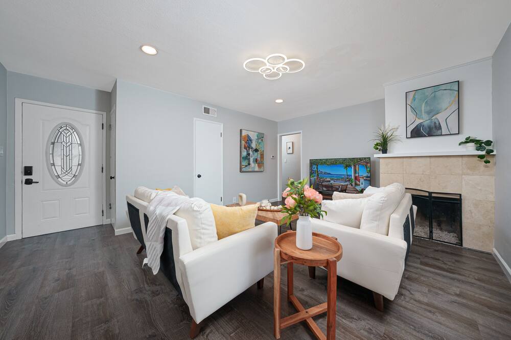 Photo of Bedroom in Orange