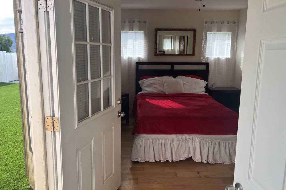Photo of Bedroom in Lake Elsinore