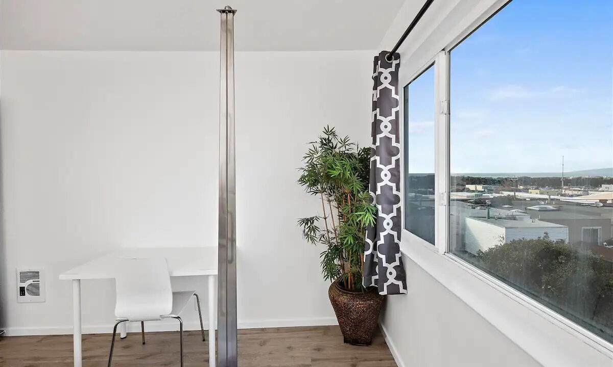 Photo of Patio Balcony in Daly City