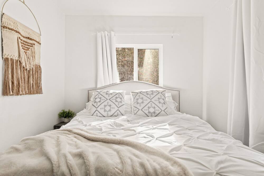 Photo of Bedroom in Patton