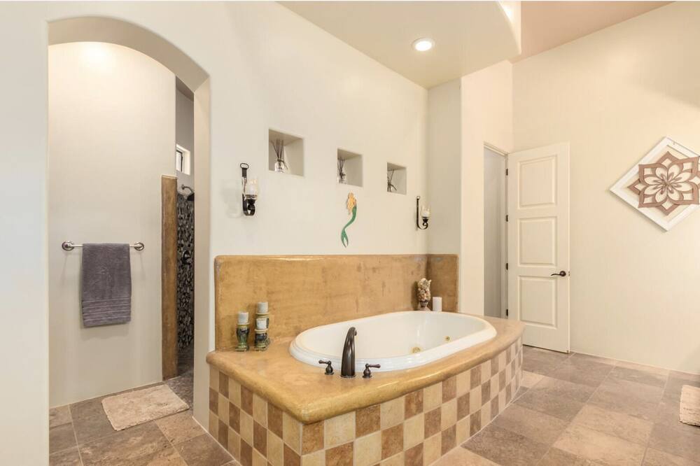 Photo of Bathroom in Maricopa County