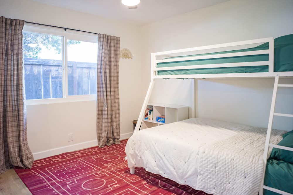 Photo of Bedroom in Tustin