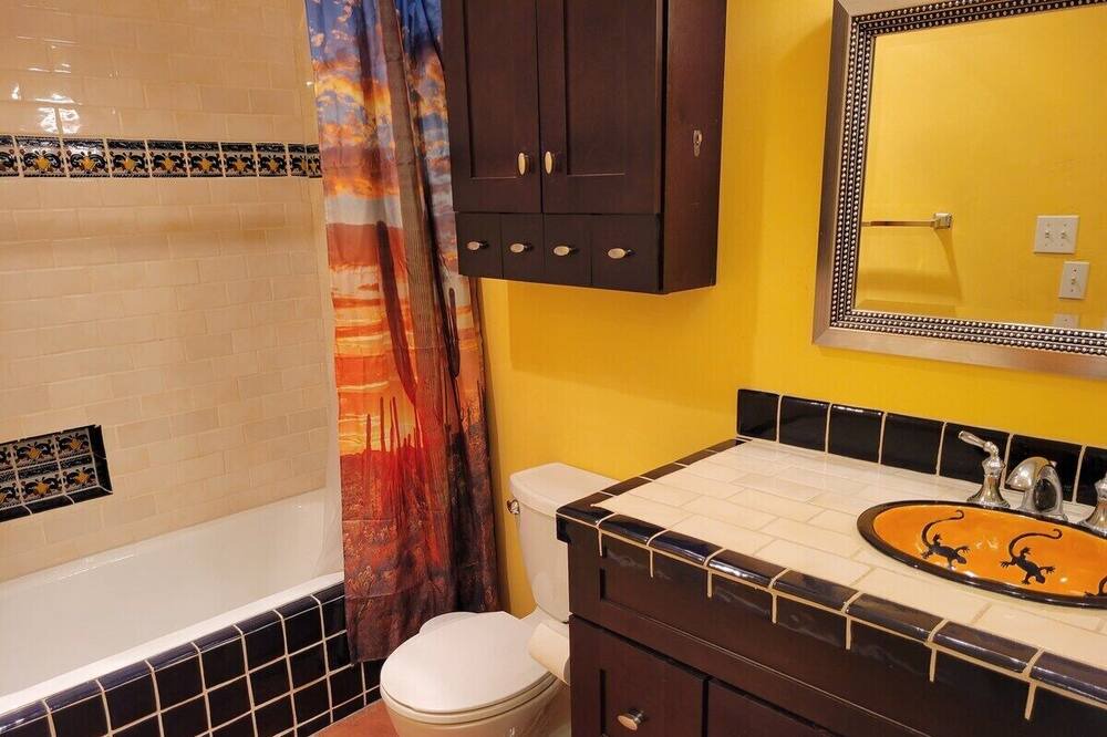 Photo of Bathroom in Woodwinds