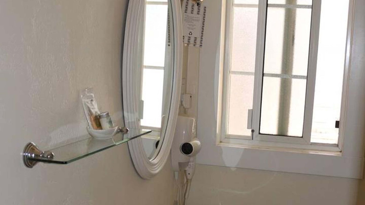 Photo of Bathroom in Baywood Park