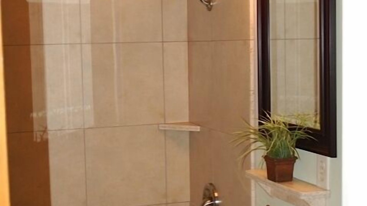 Photo of Bathroom in Bishop