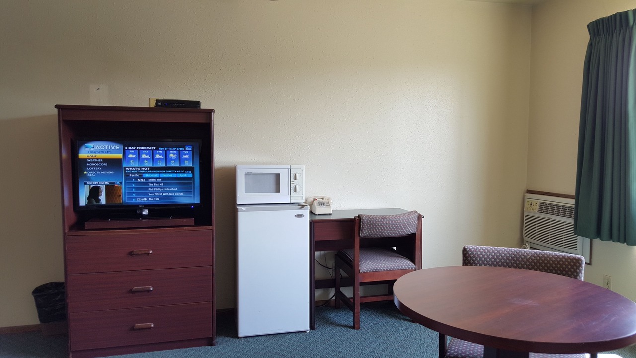 Photo of Bedroom in Roseburg