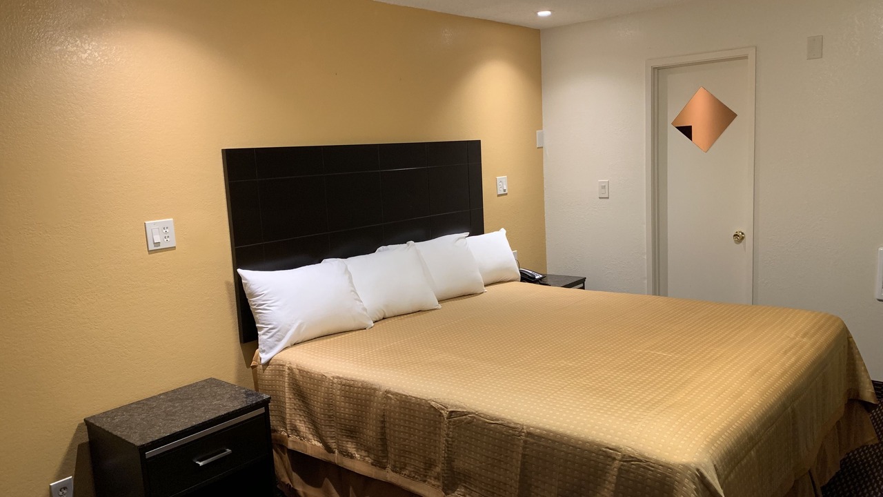 Photo of Bedroom in Grover Beach