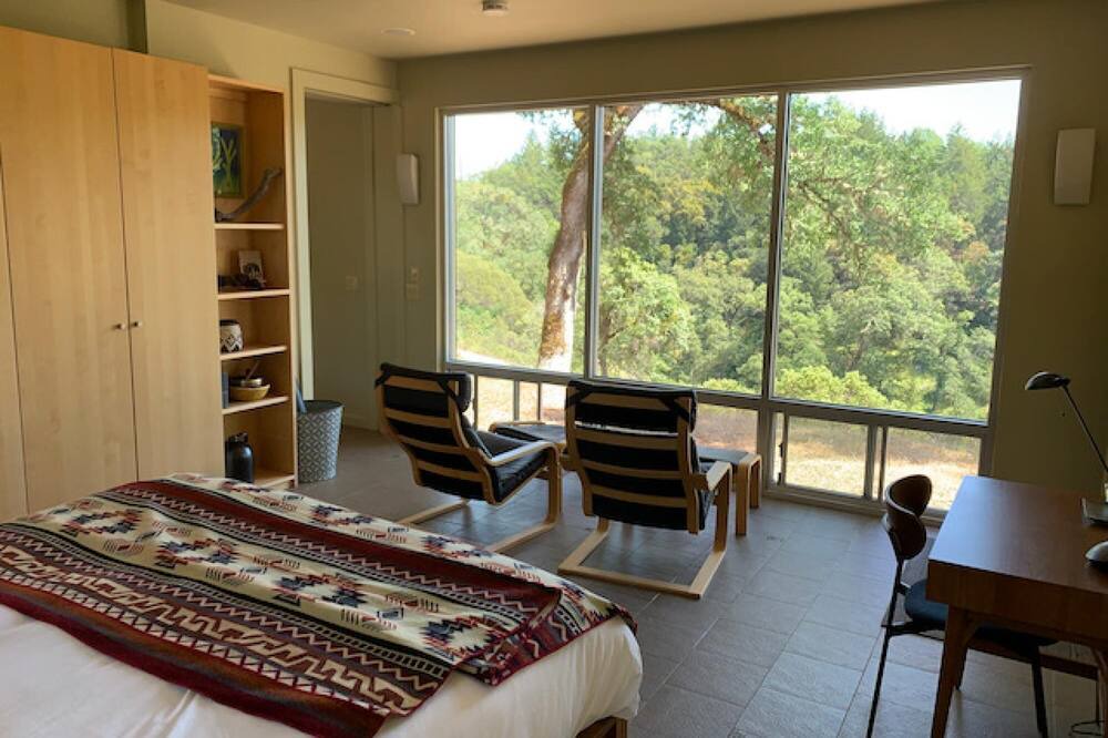 Photo of Bedroom in Ukiah