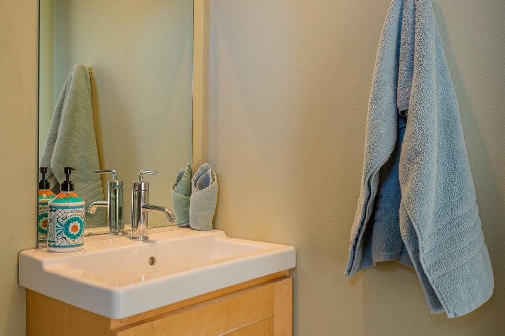 Photo of Bathroom in Ukiah