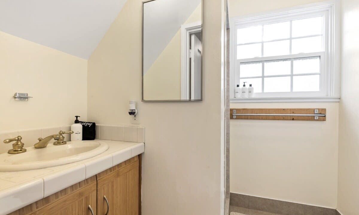 Photo of Bathroom in Crescent Park