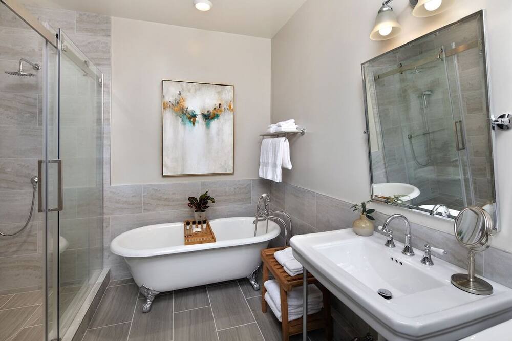 Photo of Bathroom in Winters