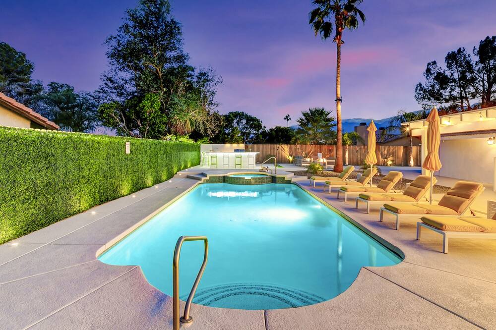 Photo of Outdoor in Sunrise Vista Chino