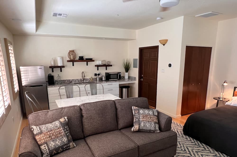 Photo of Bedroom in Roosevelt