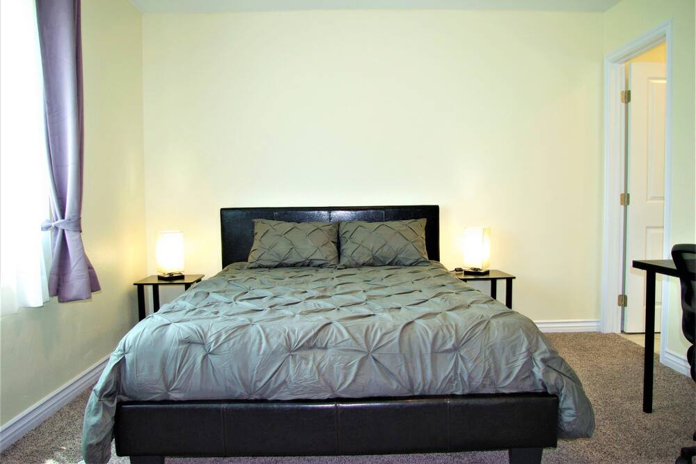 Photo of Bedroom in Swan Canyon