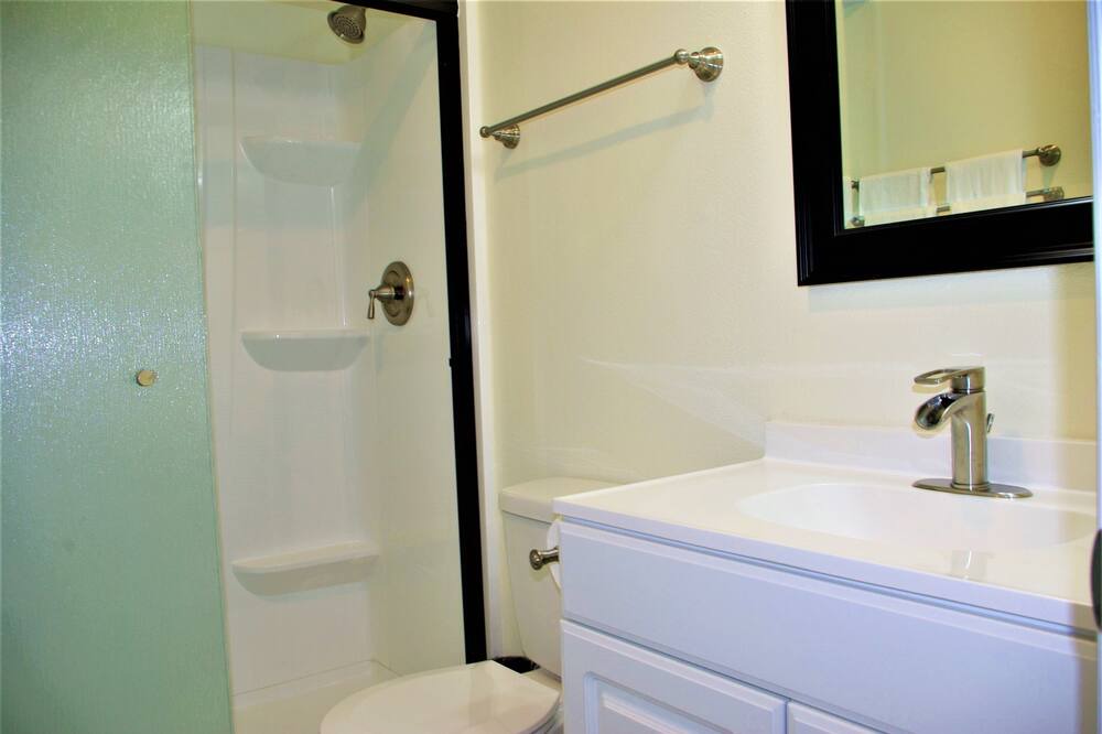 Photo of Bathroom in Swan Canyon