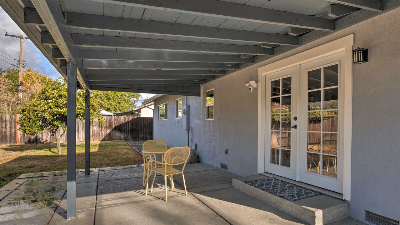 Photo of Patio Balcony in Southwestern Sacramento