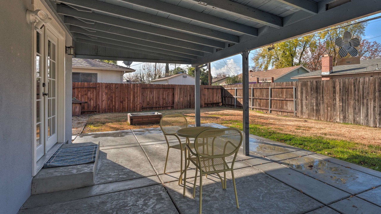 Photo of Patio Balcony in Southwestern Sacramento