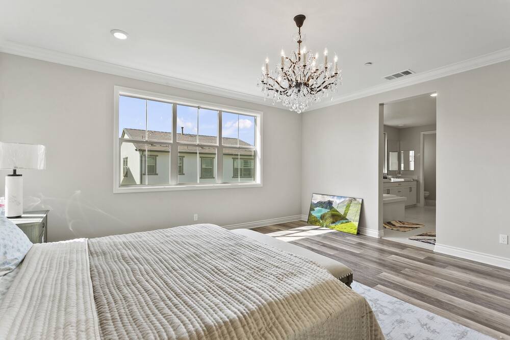 Photo of Bedroom in Portola Springs