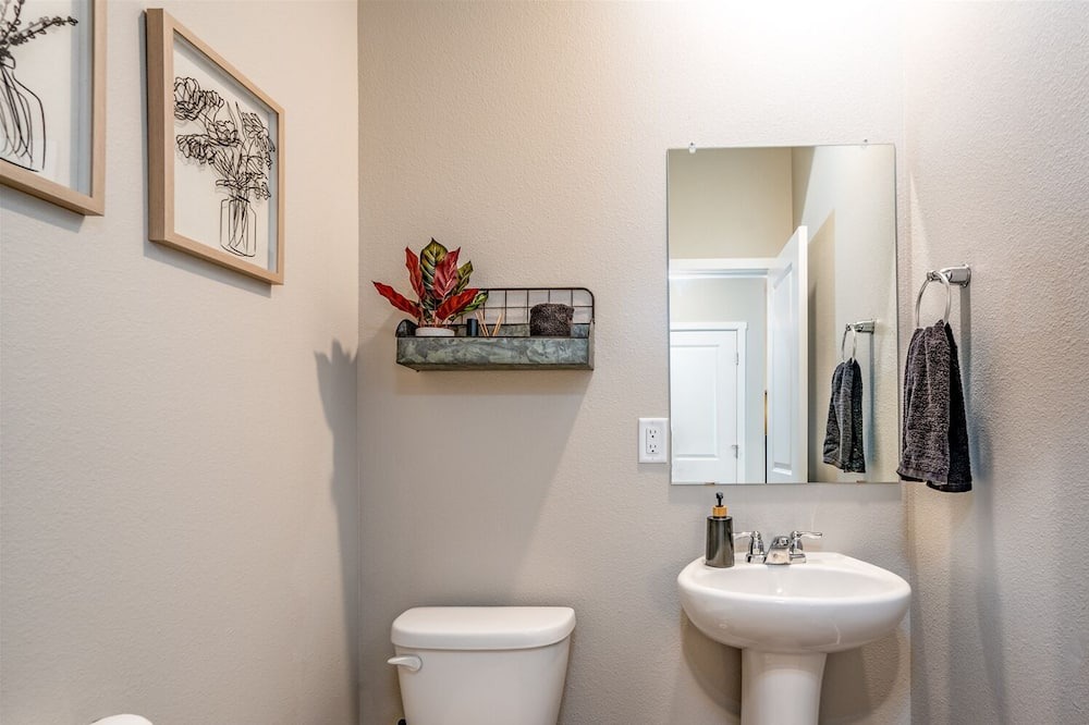 Photo of Bathroom in Old Farm District