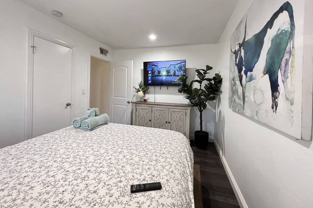 Photo of Bedroom in Southwest Anaheim