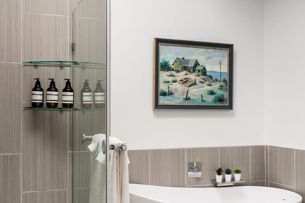 Photo of Bathroom in North Tustin