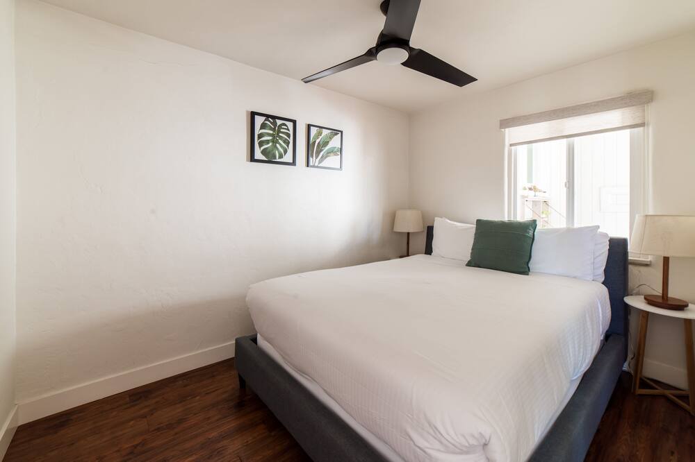 Photo of Bedroom in Oceanside