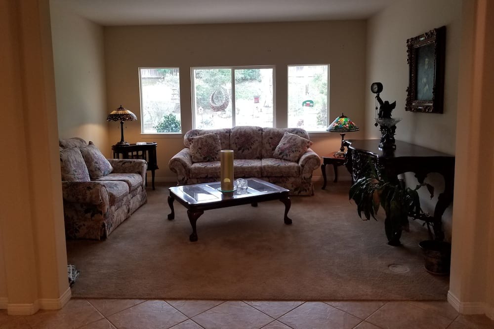 Photo of Others in Lake Elsinore