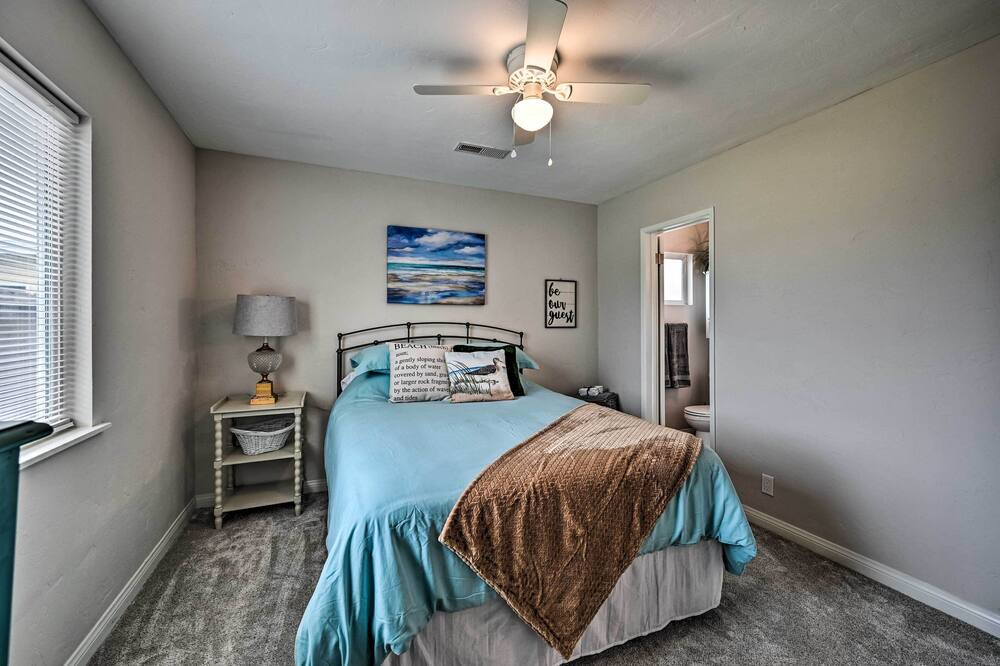 Photo of Bathroom in East Side Capistrano
