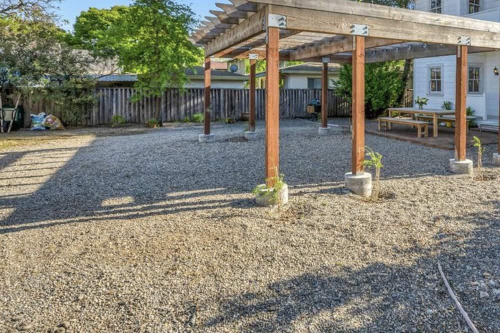 Photo of Outdoor in Yountville